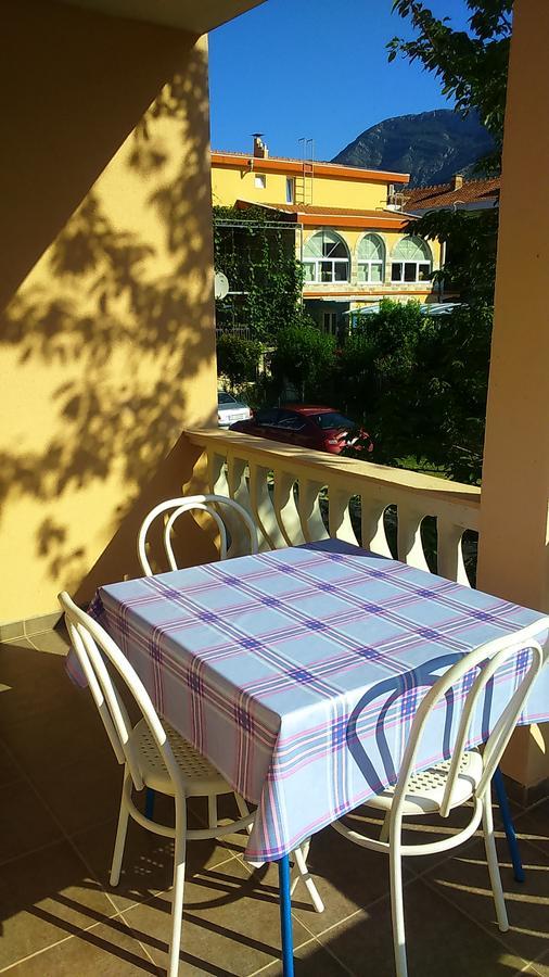Dom Za Odmor J&S Διαμέρισμα Sutomore Εξωτερικό φωτογραφία